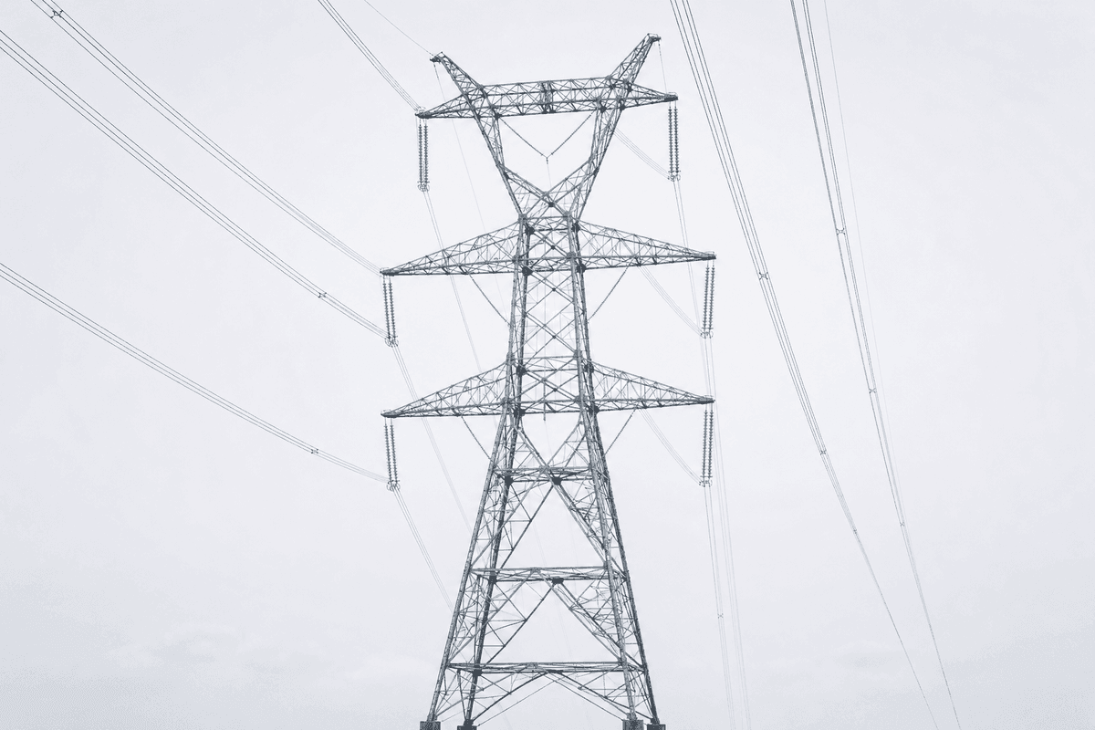 Torre reticulada de cruce fluvial de 100m y 750kV UHV - estructura de gran vano de 2 circuitos