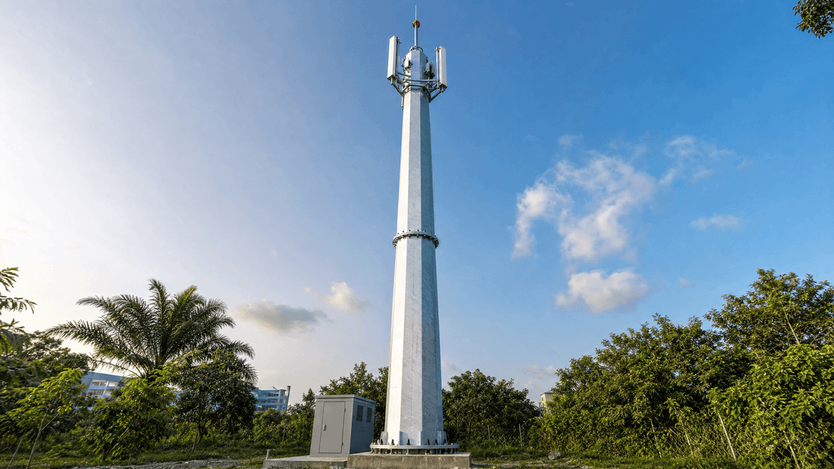 アクラ・テレコムタワー市場分析：ガーナ向け20mアーバンマクロ構成ガイド