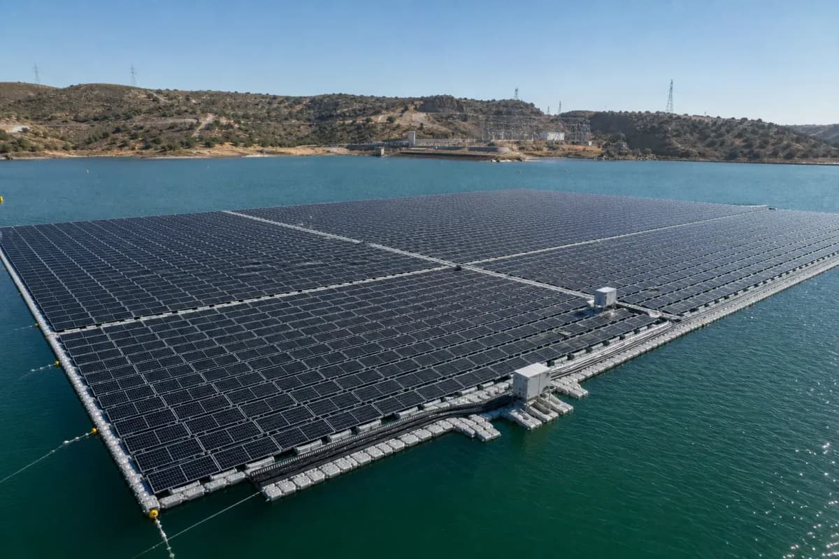 6.4MW Floating Solar Bifacial Floating - Utility FPV System deployed in an international application environment