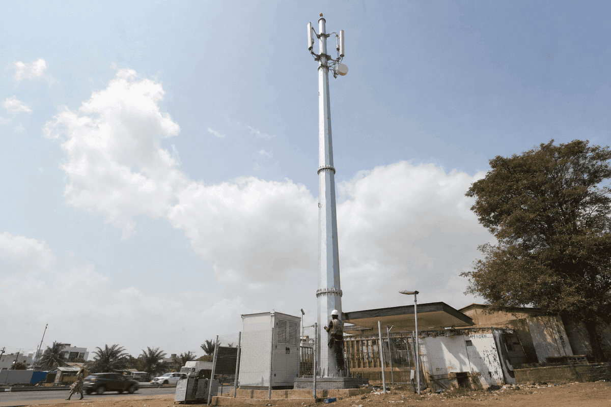 Analyse du marché des Telecom Tower à Accra : guide de configuration des monopôles en acier de 25m