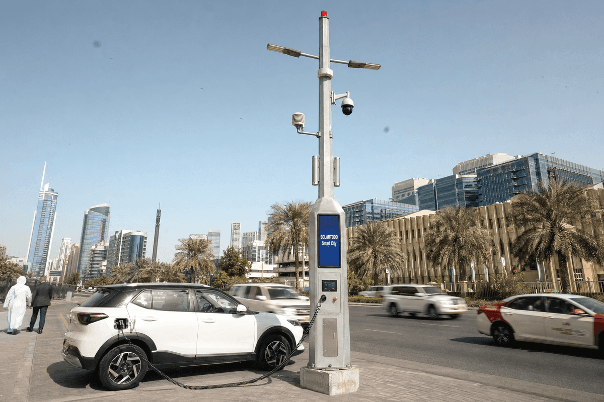 Analyse du marché des lampadaires intelligents d’Addis-Abeba : guide de configuration du mât multifonction de 11m