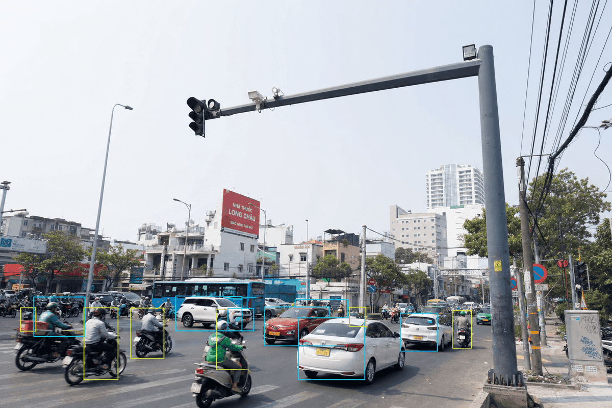 Analyse du marché du système de trafic intelligent de la ville de Ho Chi Minh : guide de configuration du poteau de 8m pour 24 intersections