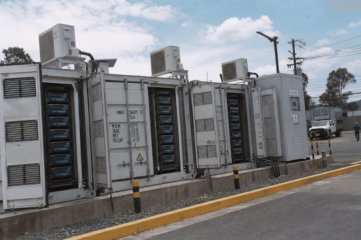 Análise do mercado de armazenamento de energia em baterias (BESS) da Cidade do México: guia de configuração de peak-shaving de 5 MWh