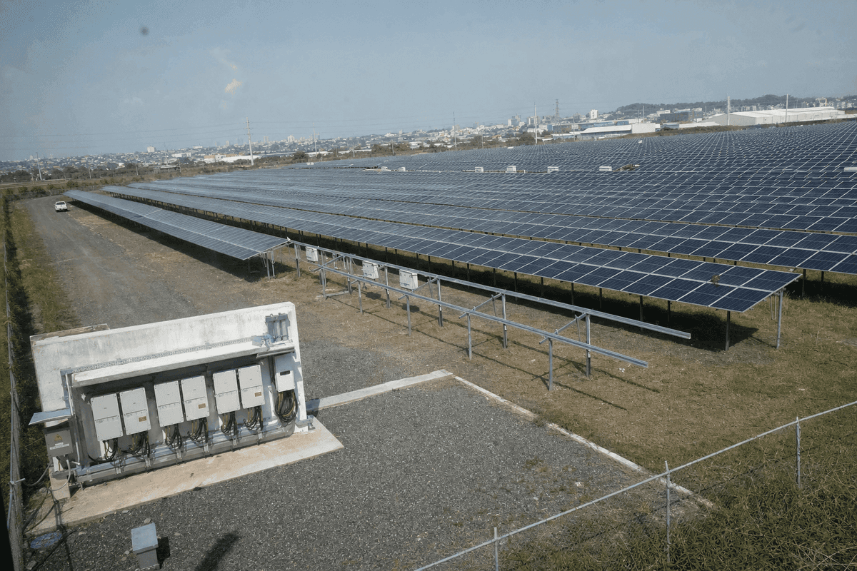 パナマシティ太陽光PVシステム市場分析:高日射量系統接続向け10.9MWユーティリティ構成ガイド