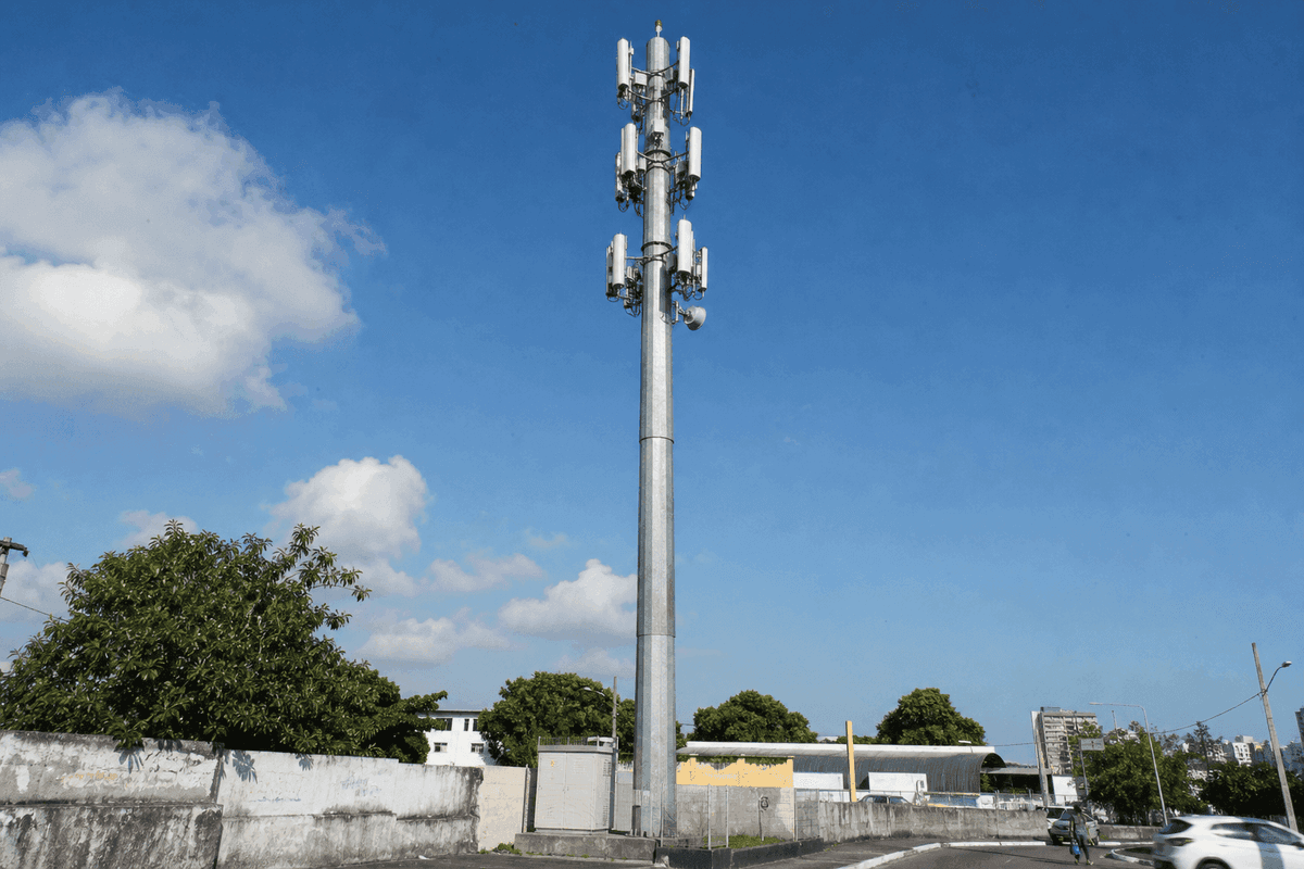 Recife通信タワー市場分析:沿岸部4G/5Gマクロカバレッジ向け30m鋼製モノポール構成