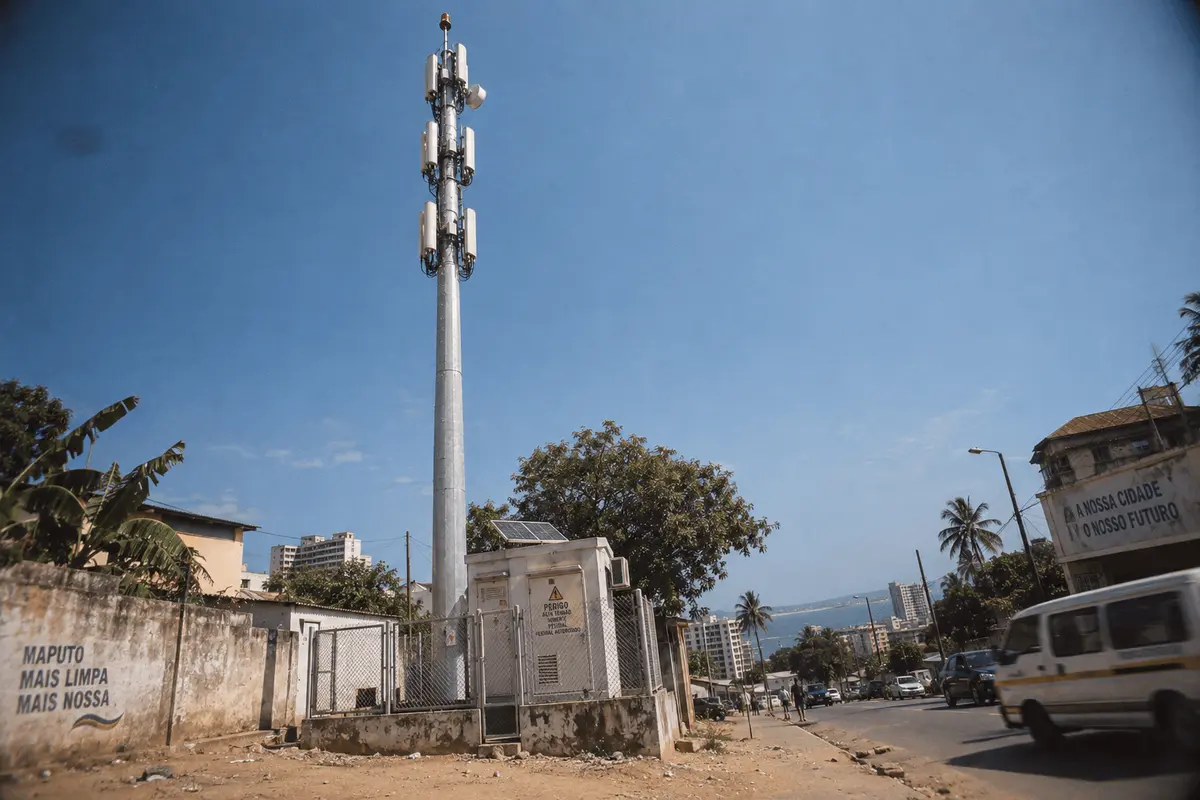 Maputo 해안 부식 및 4G 용량 의사결정: Telecom Tower 구성 가이드